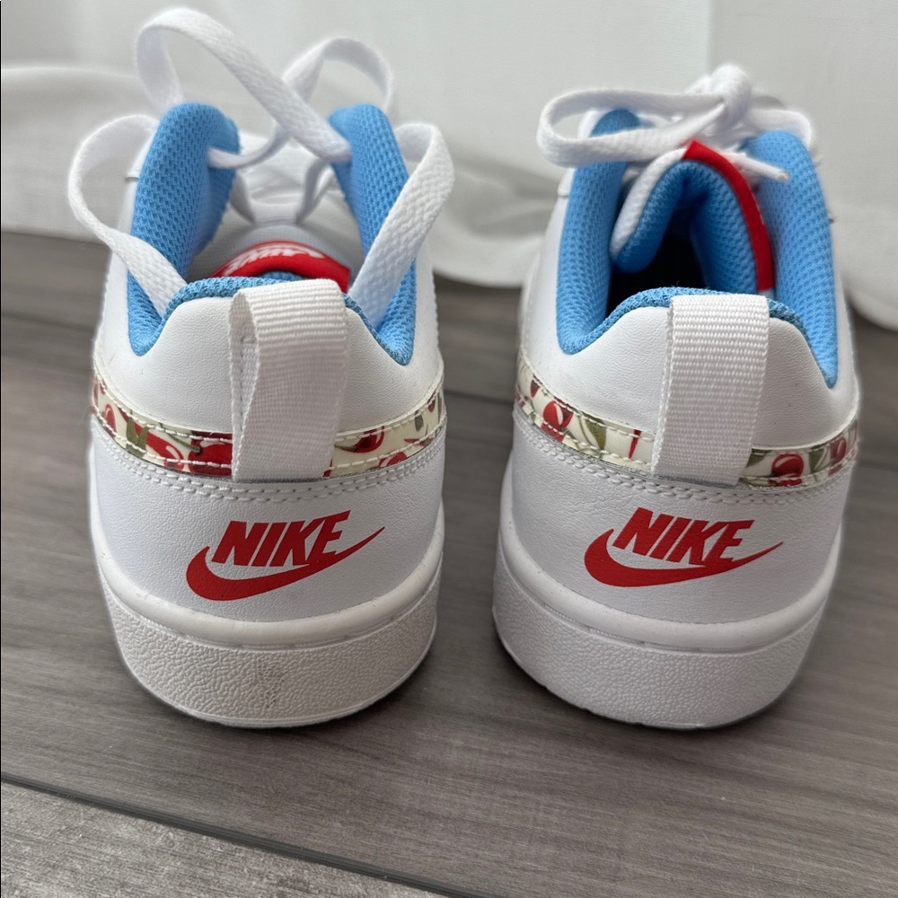 LIMITED EDITION NIKE. White Cherry 🍒🍒🍒
Nike Court Borough Low 2 - Picture 4 of 5